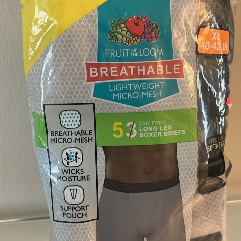 Fruit of the Loom Men's Boxer Briefs  Size XL 40-42.  NWT 5 Pack